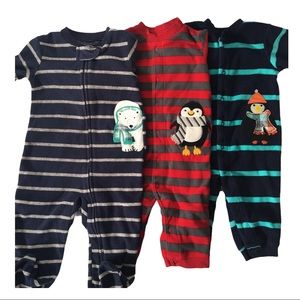 Bundle of Carter’s Sleepers size 6 months
